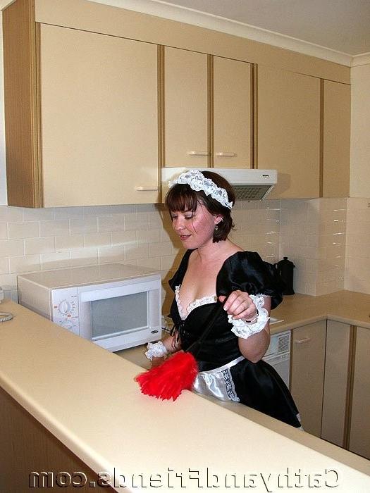16P Lovely younger amateur maid exposes wet hairy tight pussy