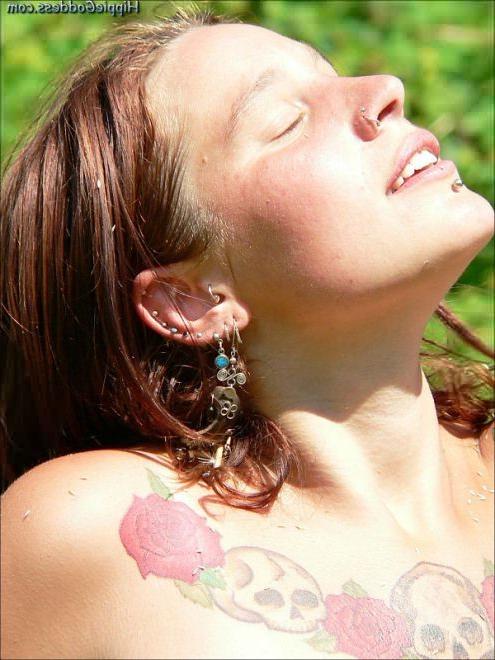 15P Hairy Tattooed Hippie Brunette Naked in Long Grass