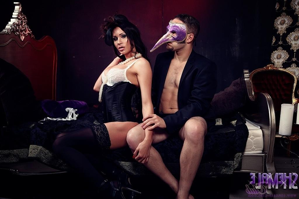 12P Hot gorgeous Kimberlee fucked by mask