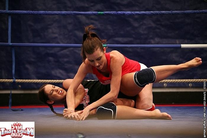 9P Susanna White lesbian in catfight strapons hotgirl