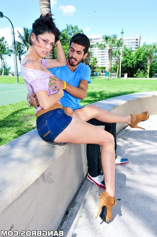 16P Petite babe Anastasia Morna loves to ride cocks