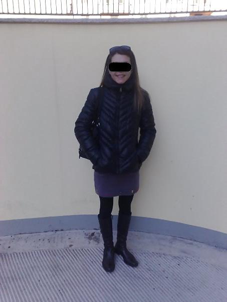 4P Married milf send me this pics of her pussy