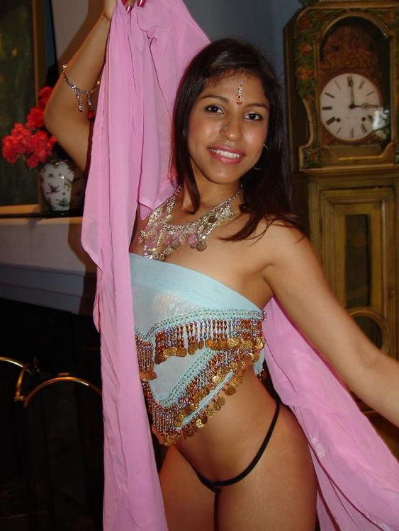 15P Beautiful Indian Mehla sits ona huge dick and rides it hard and fast in the livi