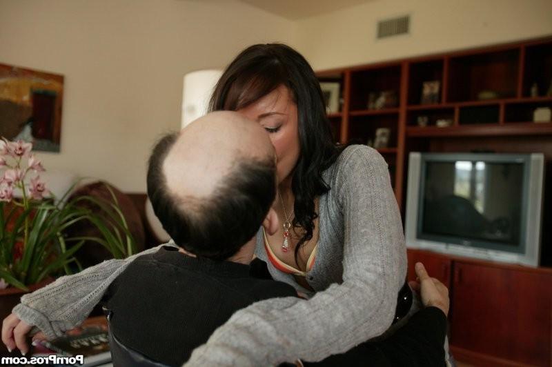 16P Perverted teen Jesse Jordan fucks a senior citizen in a wheelchair