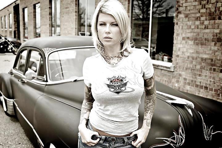 22P Even MORE Hot Blonde Tats and Huge Tits