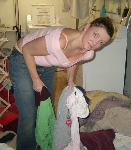 12P Real Amateur Wife