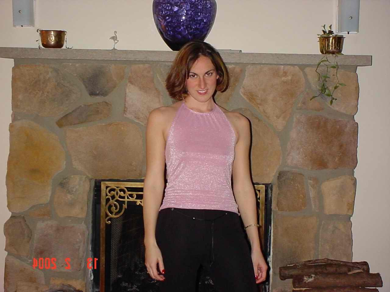 15P Hot wife selfshot pics