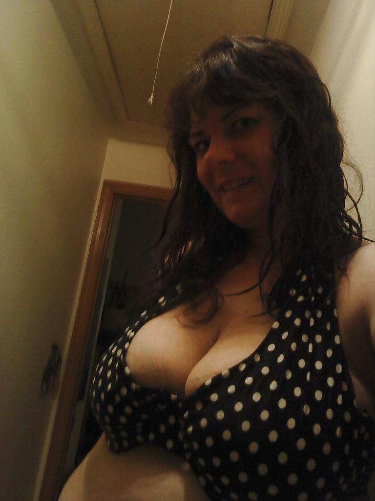 25P I'm just a n8gga that loves titties!!!  