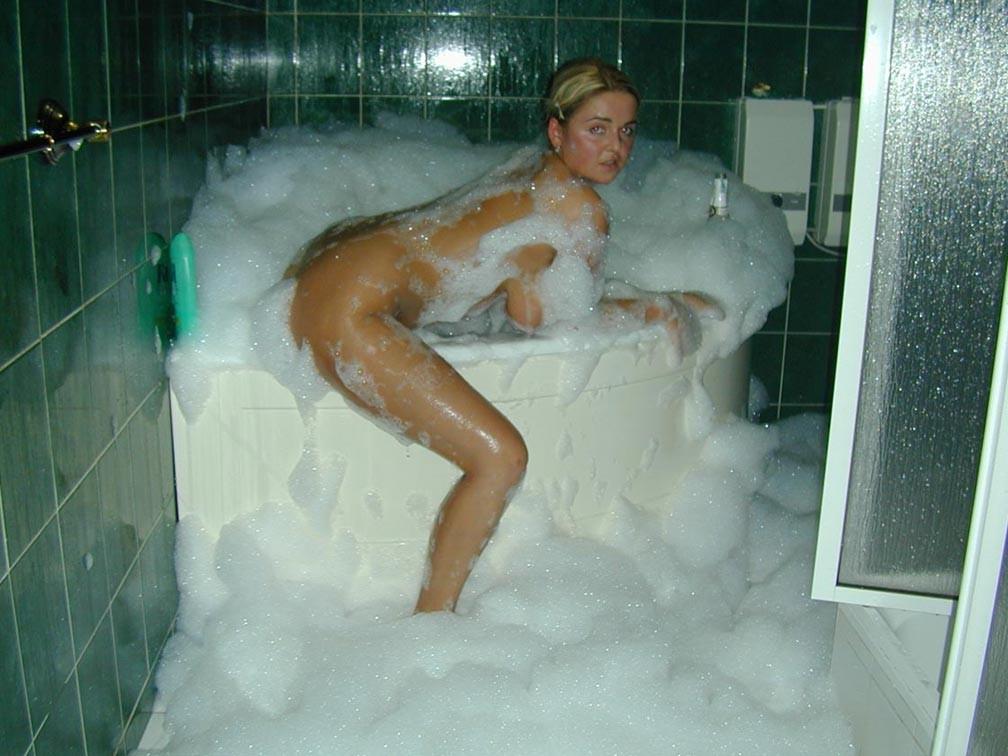 20P Busty blonde amateur wife home action