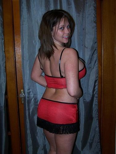 15P Girl with huge tits gets her tshirt all wet and see thru