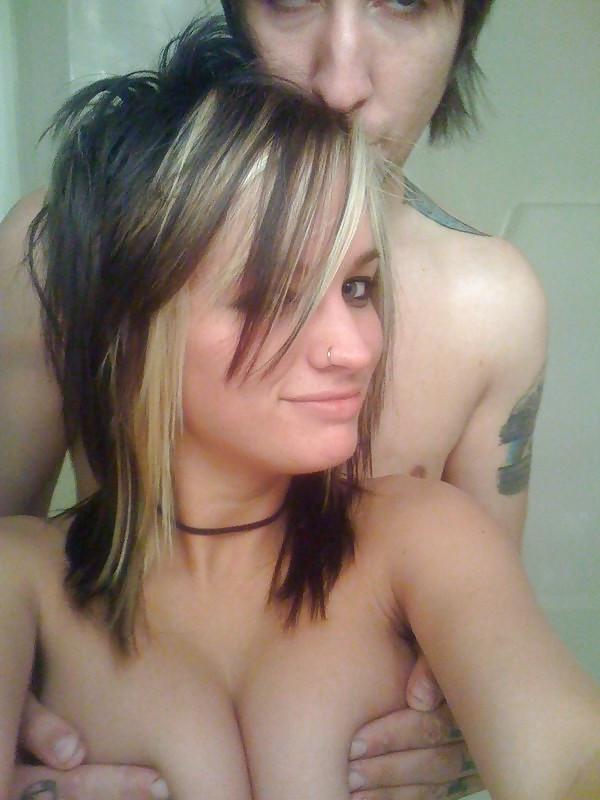 25P Emo girls