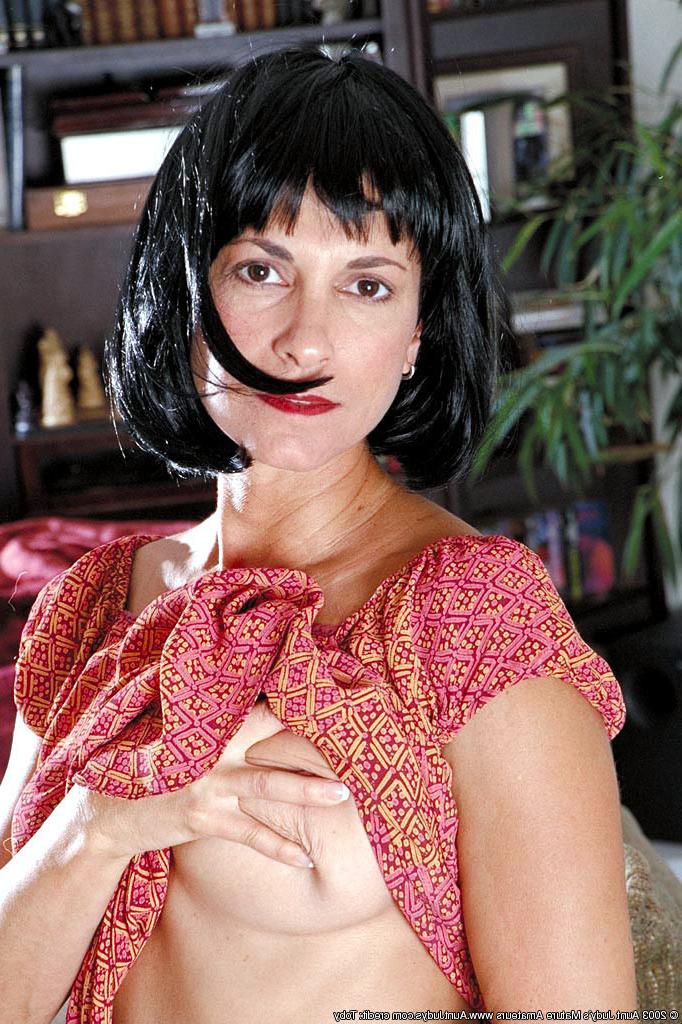 15P Milf babes shaved snatch