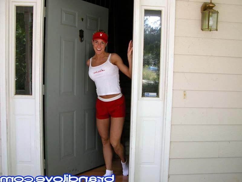 15P MILF teasing in her garden