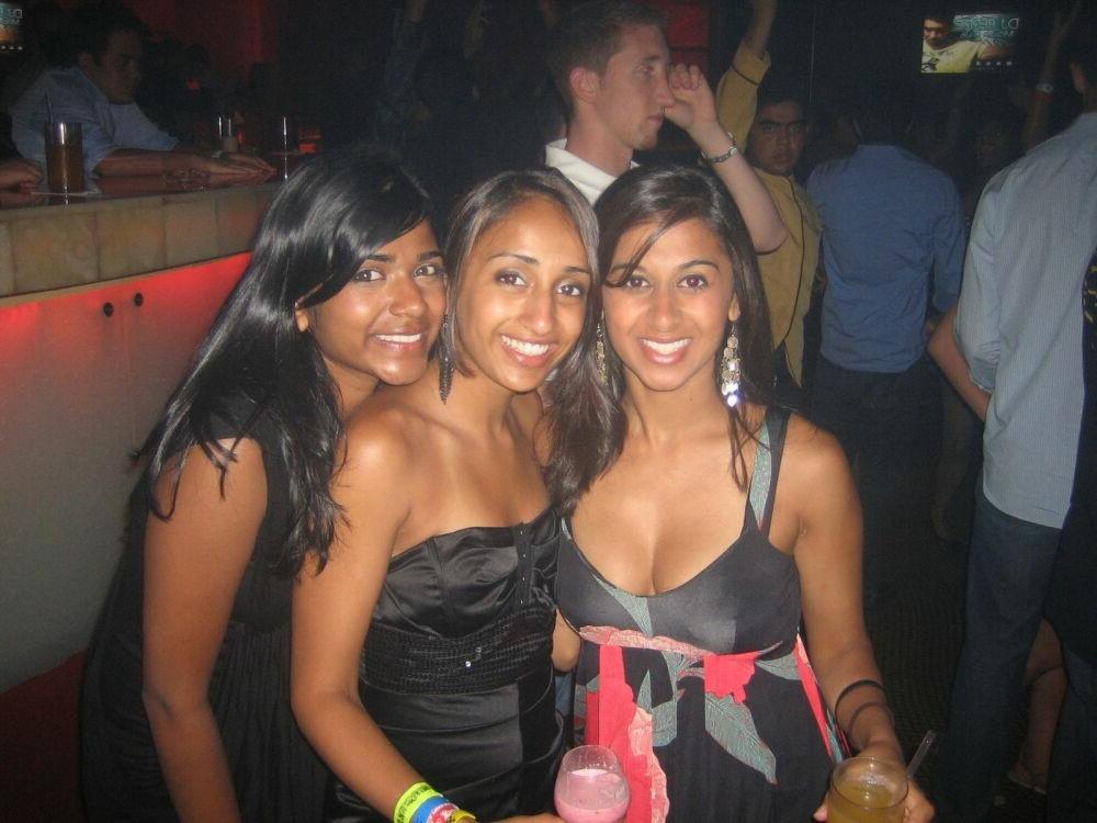 15P Real indian gfs are posing and naked gallery 14