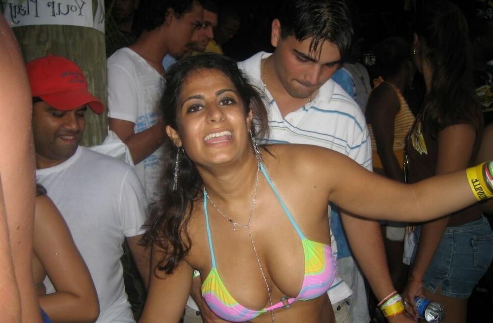 15P Real indian gfs are posing and naked gallery 13
