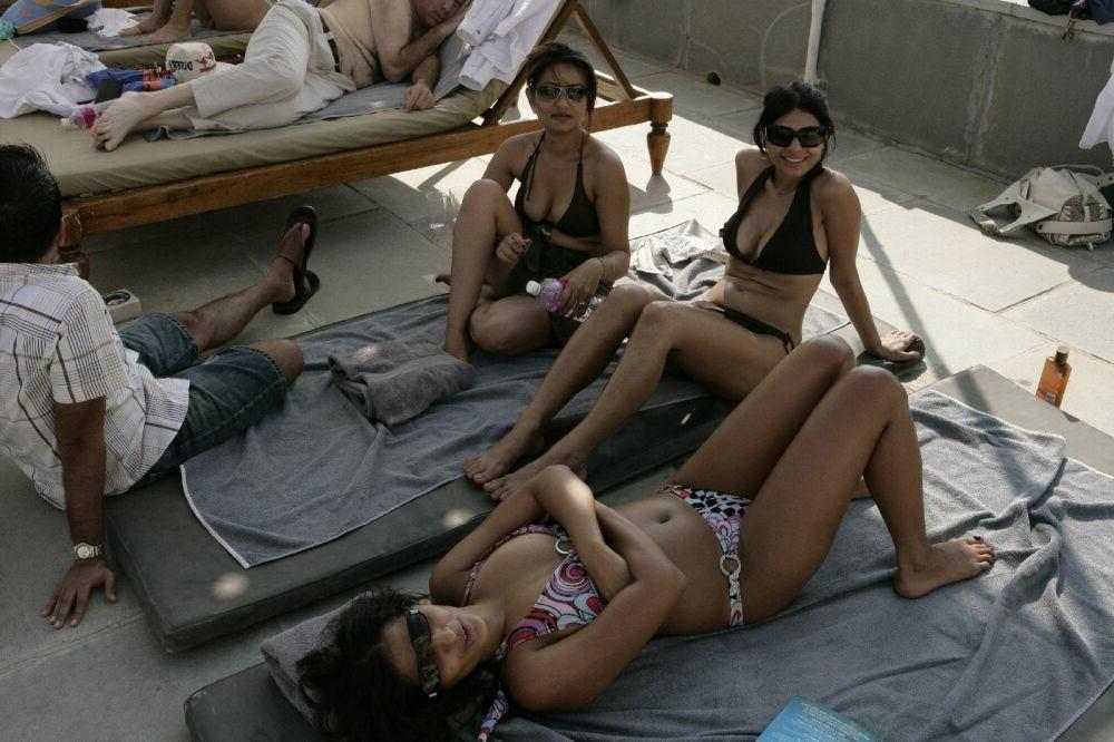 15P Real indian gfs are posing and naked gallery 13