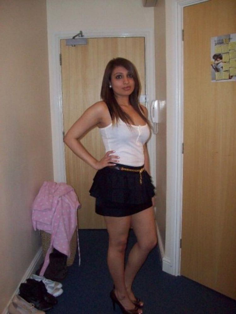 15P Real indian gfs are posing and naked gallery 23