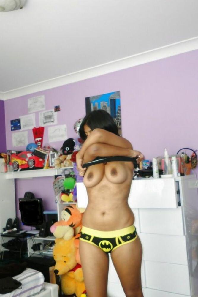 15P Real indian gfs are posing and naked gallery 33