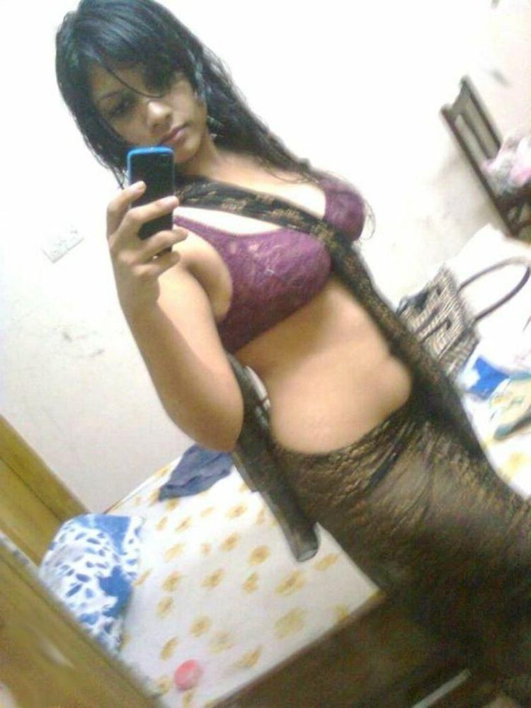 15P Real indian gfs are posing and naked gallery 33