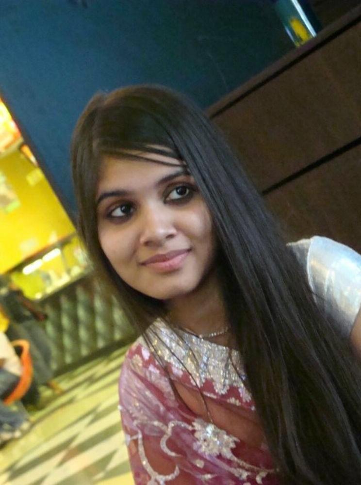 15P Real indian gfs are posing and naked gallery 33