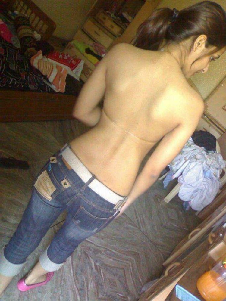 15P Real indian gfs are posing and naked gallery 33