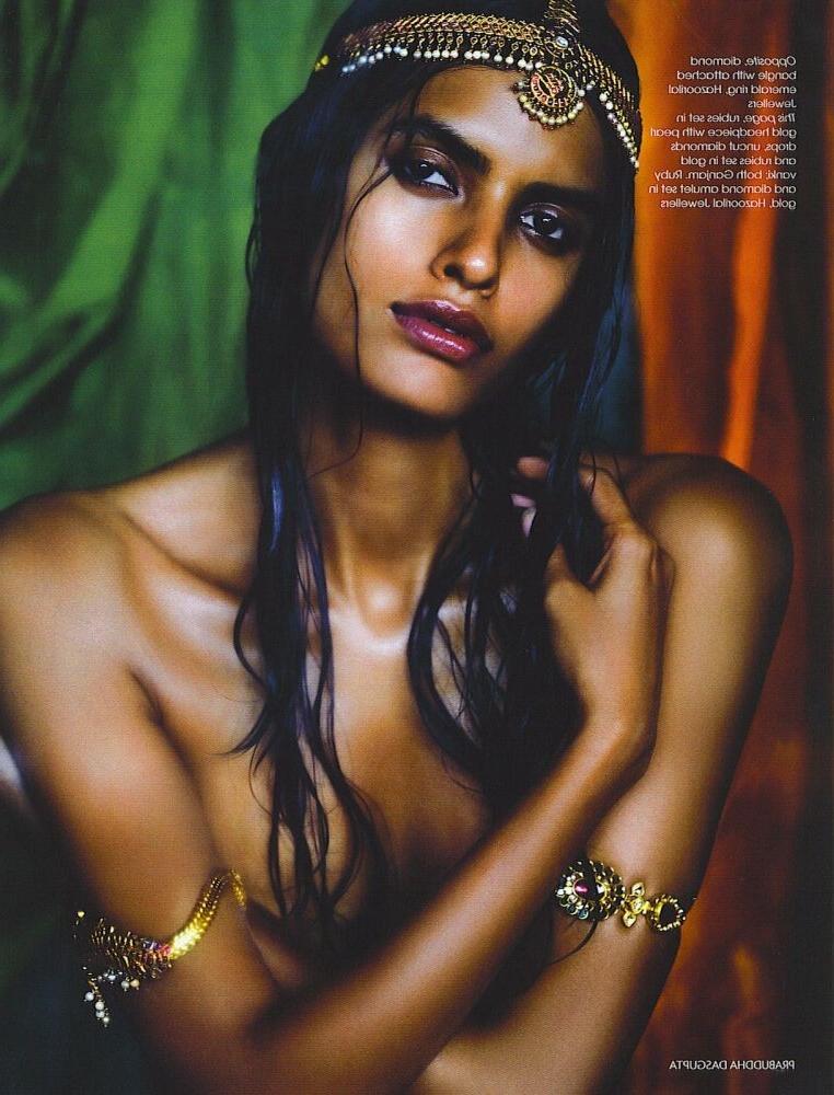 15P Real indian gfs are posing and naked gallery 9