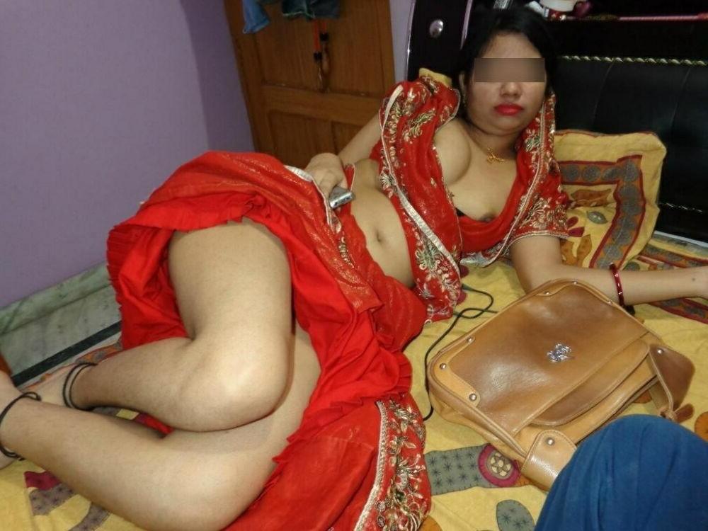 15P Real indian gfs are posing and naked gallery 4