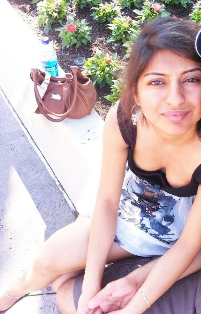 15P Real indian gfs are posing and naked gallery 48