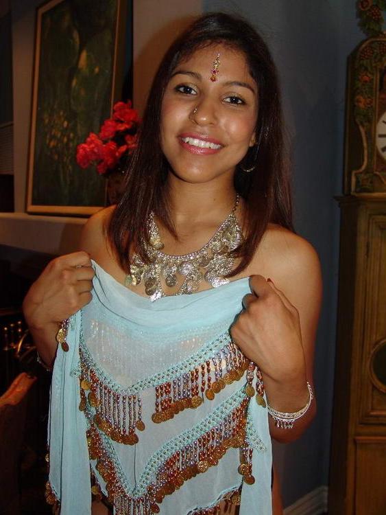 15P Cute Indian Mehla gobbles up a huge dick before she pumps it full into her snatc