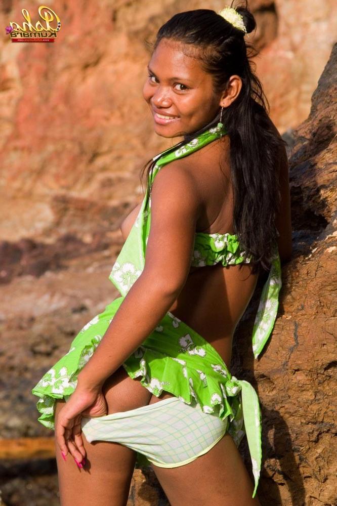 16P nude indian outside