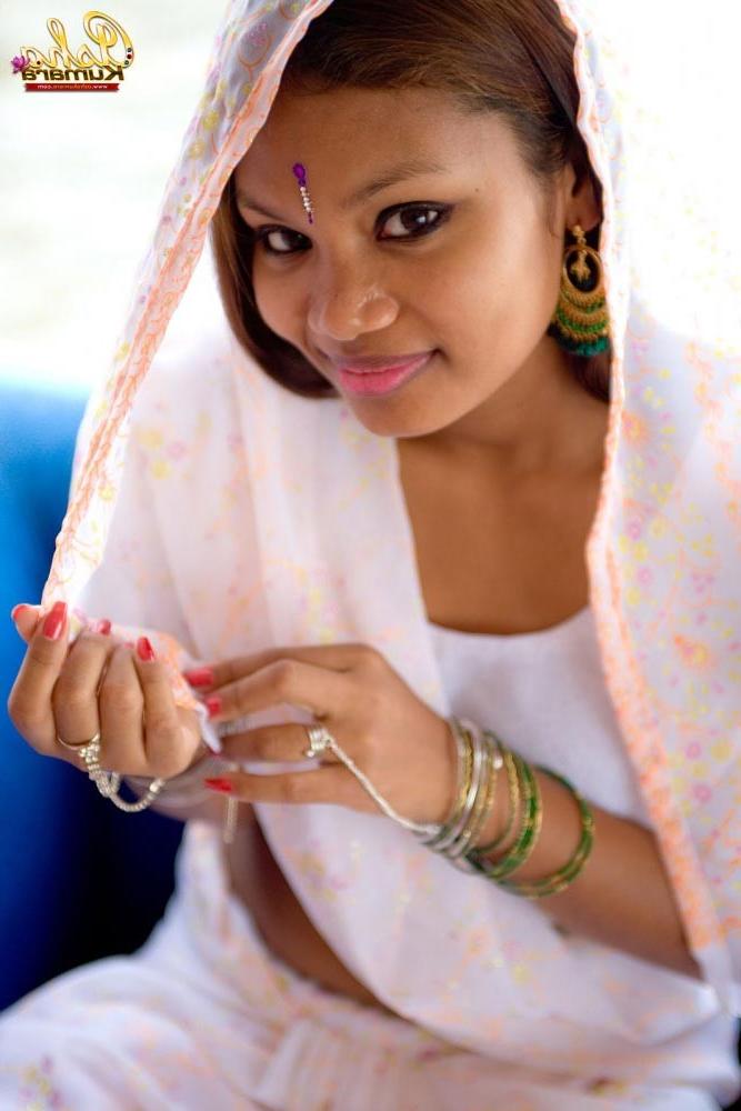 16P Nude Indian princess