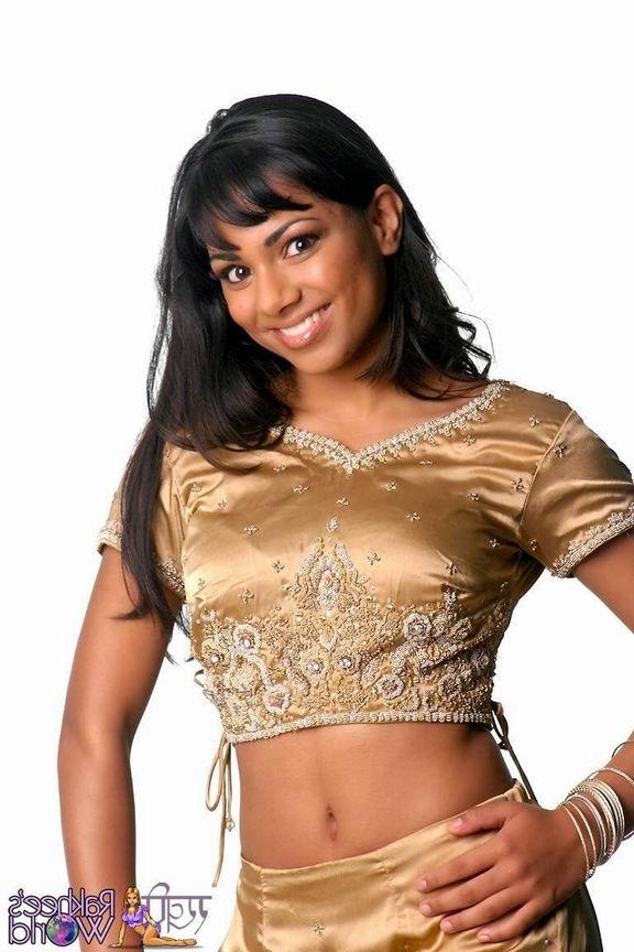 16P Sexy indian babe teasing