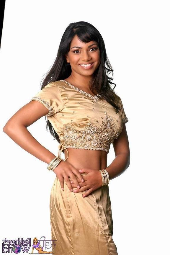 16P Sexy indian babe teasing