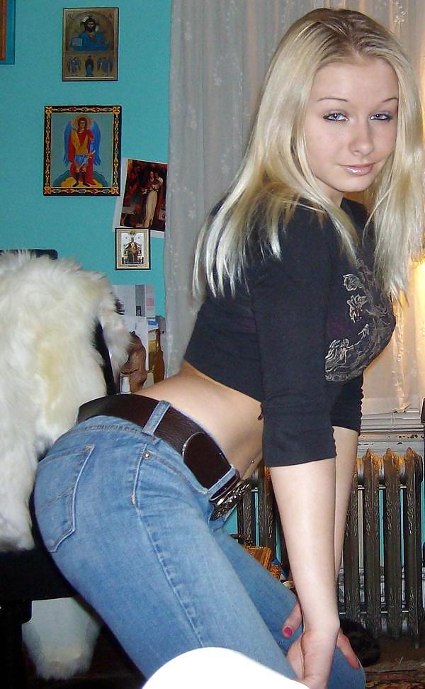 23P Canadian babes  its nice