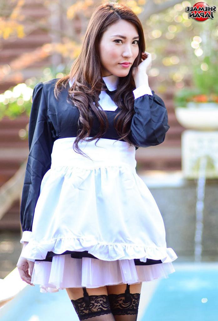 15P Jap newhalf maid