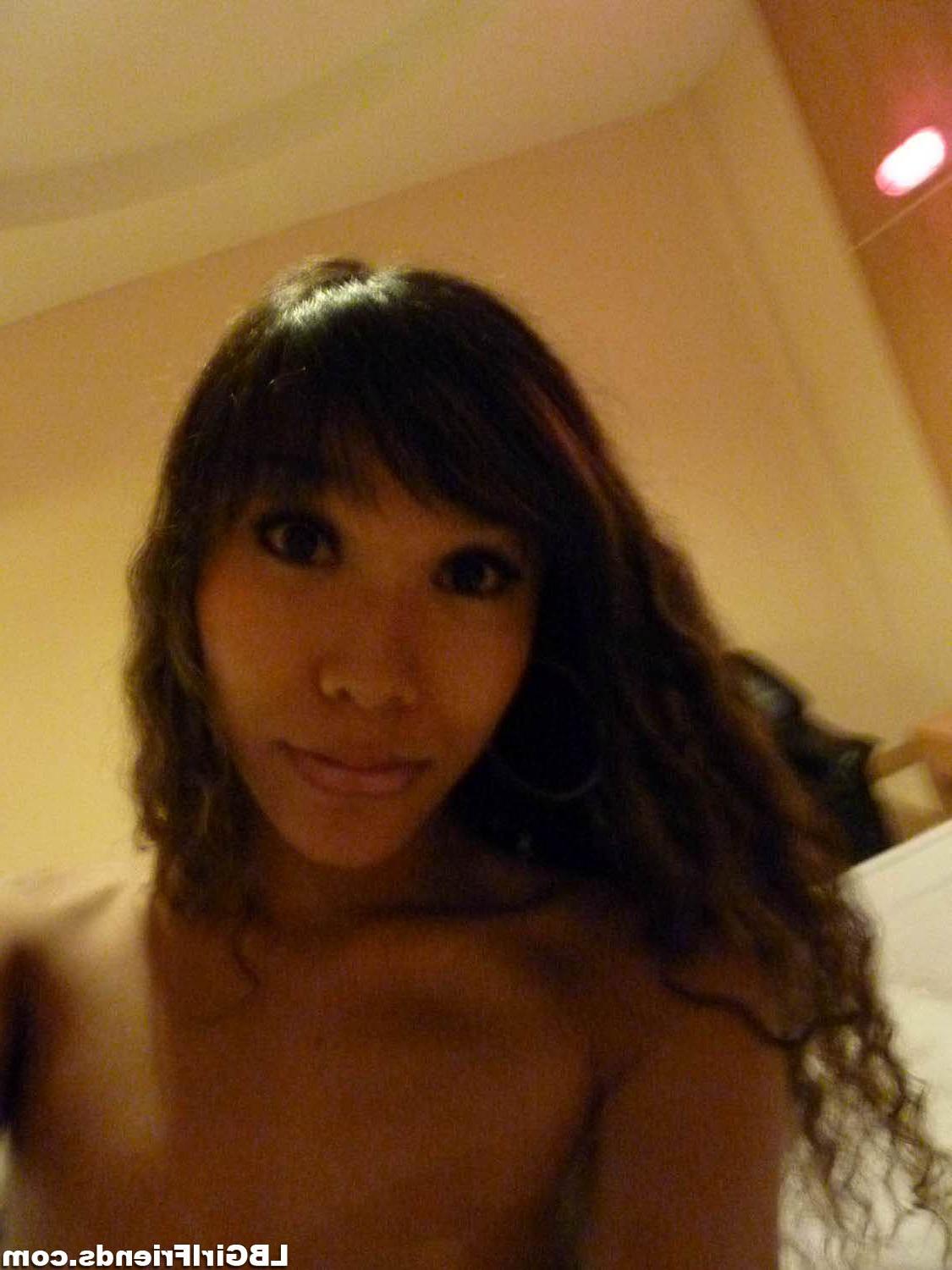 11P Hot Amateur Ladyboy Girlfriends Caught On Camera Naked And Sexy