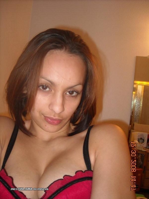 15P Hot and sexy amateur Spanish chicas