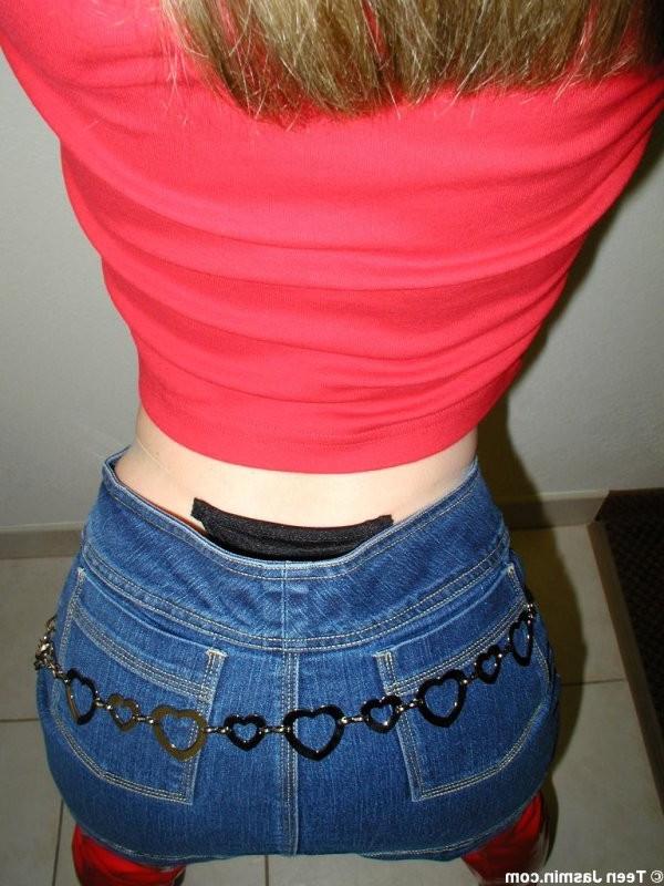 15P Hot teen Jasmin in bright red hooker boots