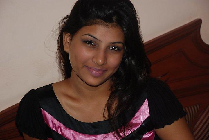 20P Sexy indian girl