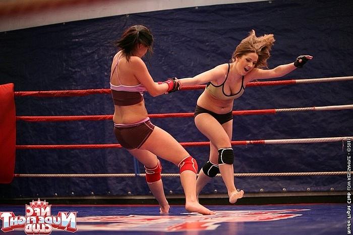 16P Nicole Sweet dominant babe in lesbian sex catfight