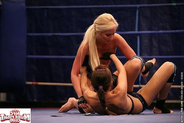 16P Blonde Cat lesbian babe in sex catfight is fisted