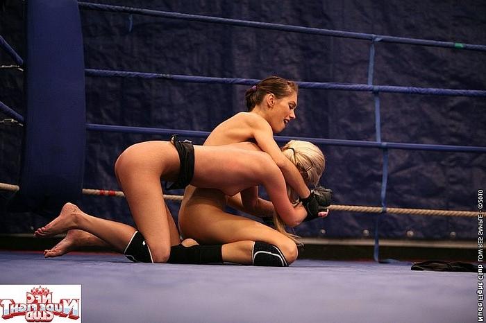 16P Blonde Cat lesbian babe in sex catfight is fisted