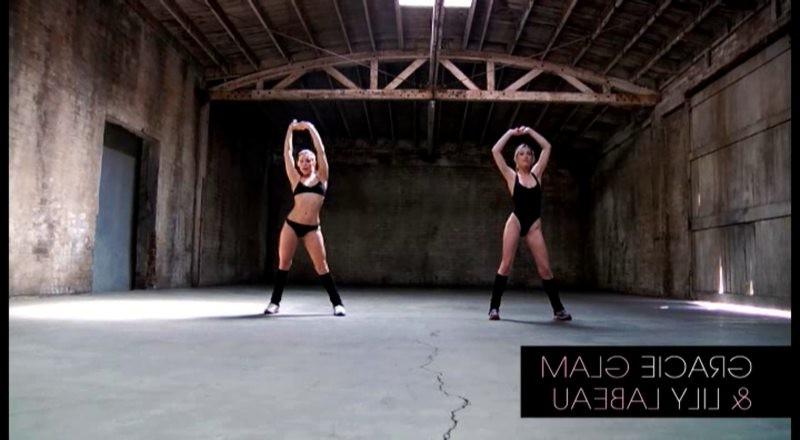 16P Lily Labeau and Gracie Glam muffdiving after sport