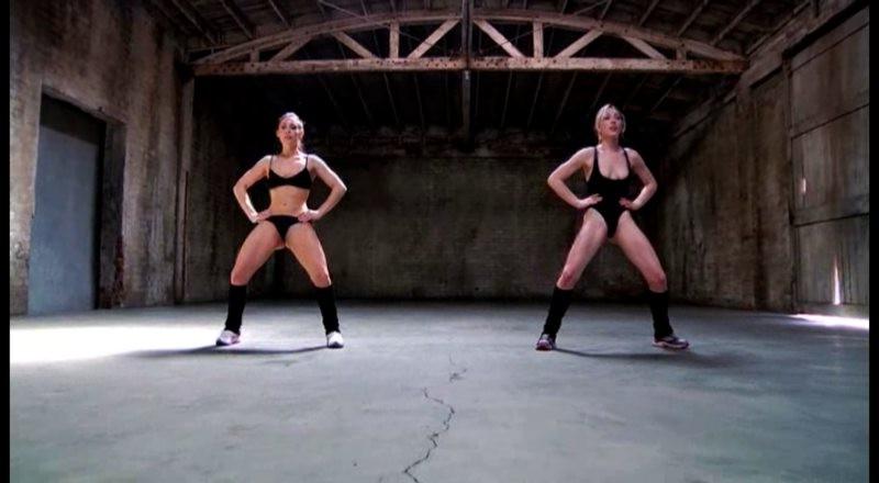 16P Lily Labeau and Gracie Glam muffdiving after sport