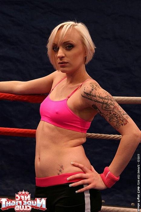 16P Lucy Belle babe in catfight with lezdom Paige Fox