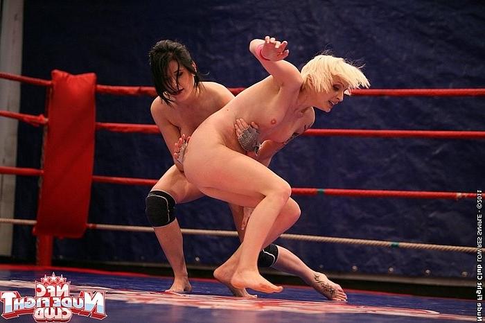 16P Lucy Belle babe in catfight with lezdom Paige Fox