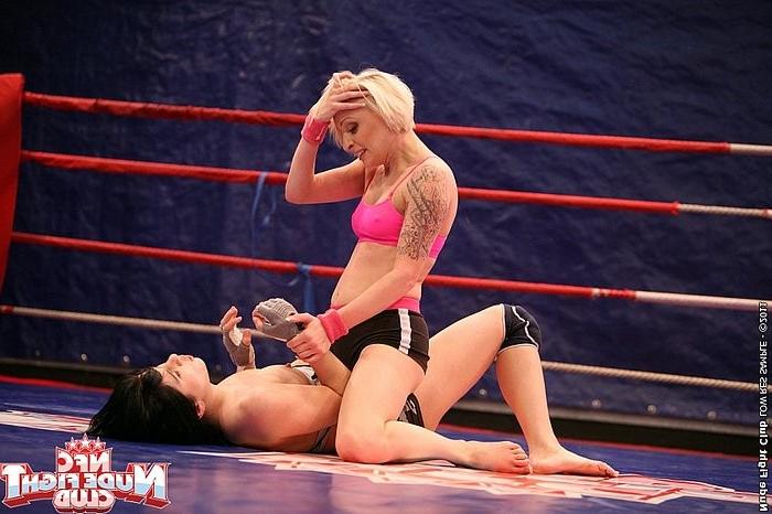 16P Lucy Belle babe in catfight with lezdom Paige Fox
