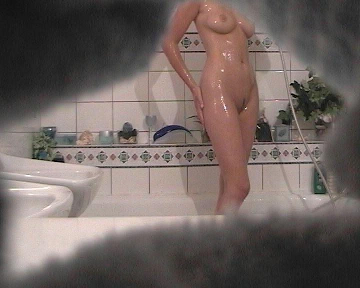 16P Girl caught by cam in the shower