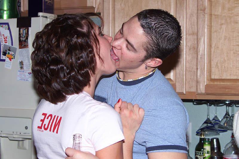 16P Crazy drunk college girls lick pussy