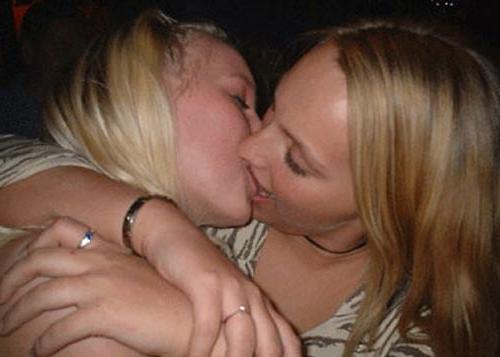 16P Drunk raver girls caught kissing